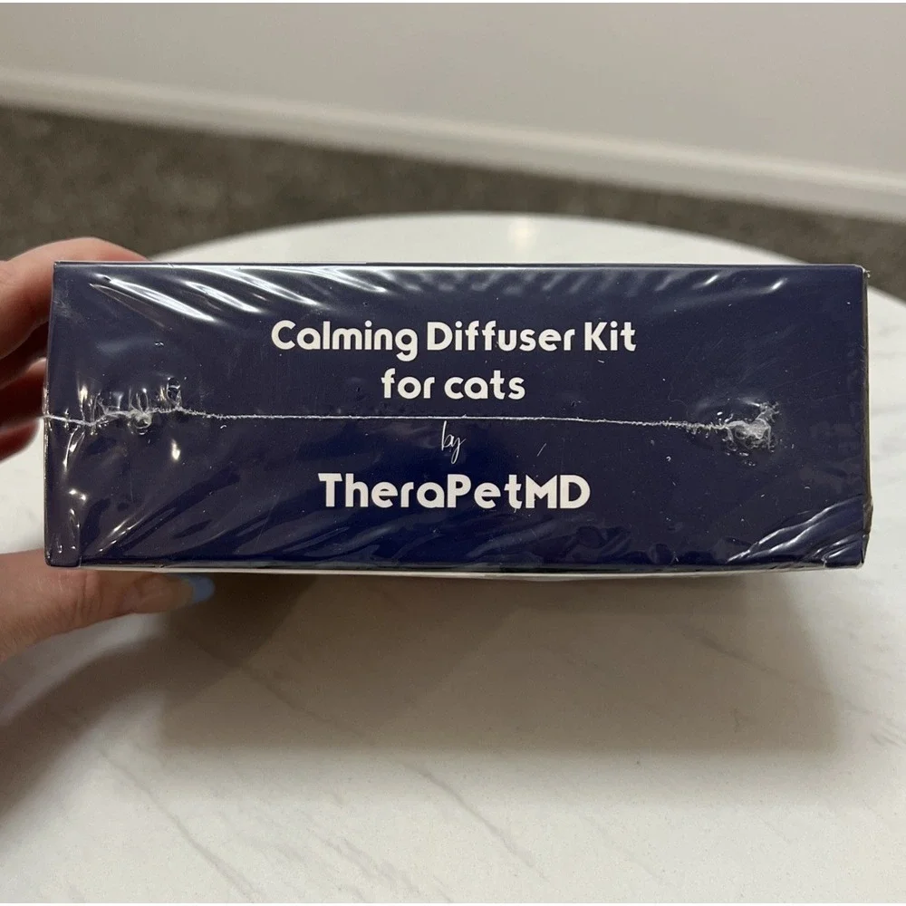TheraPetMD Advanced Cat Calming Diffuser Kit 60 Day Supply 1 Diffuser 2 Refills